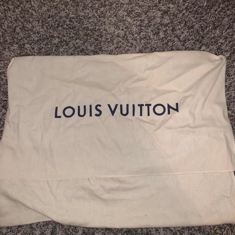 Louis Vuitton sack